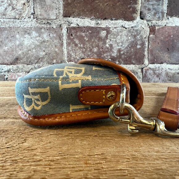 Vintage Dooney & Bourke Blue & White Logo Wristlet Canvas - Picture 4 of 6